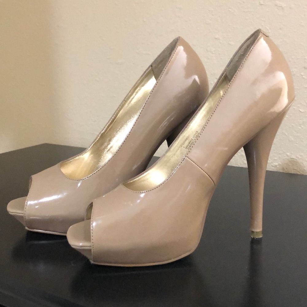 Tan Steve Madden platform heels